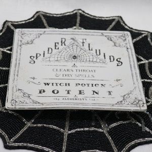 222 FIFTH HALLOW APOTHECARY HALLOWEEN SPIDER FLUIDS SALAD/DESSERT PLATE - NEW